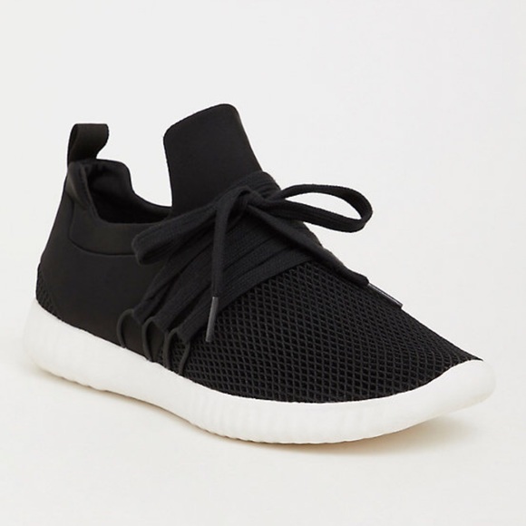 torrid Shoes - NWOT Torrid Black White Tennis Shoes Wide Size 9